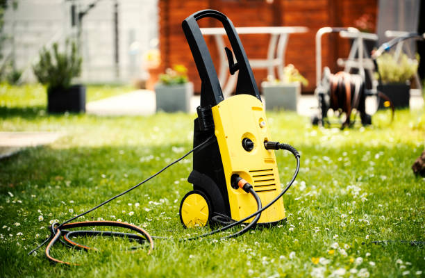 Best Gutter Cleaning  in Huron, CA